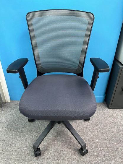 [Display Model] LUXUS C-2015NE Standard Task Chair with Height-Adjustable PU Armrests